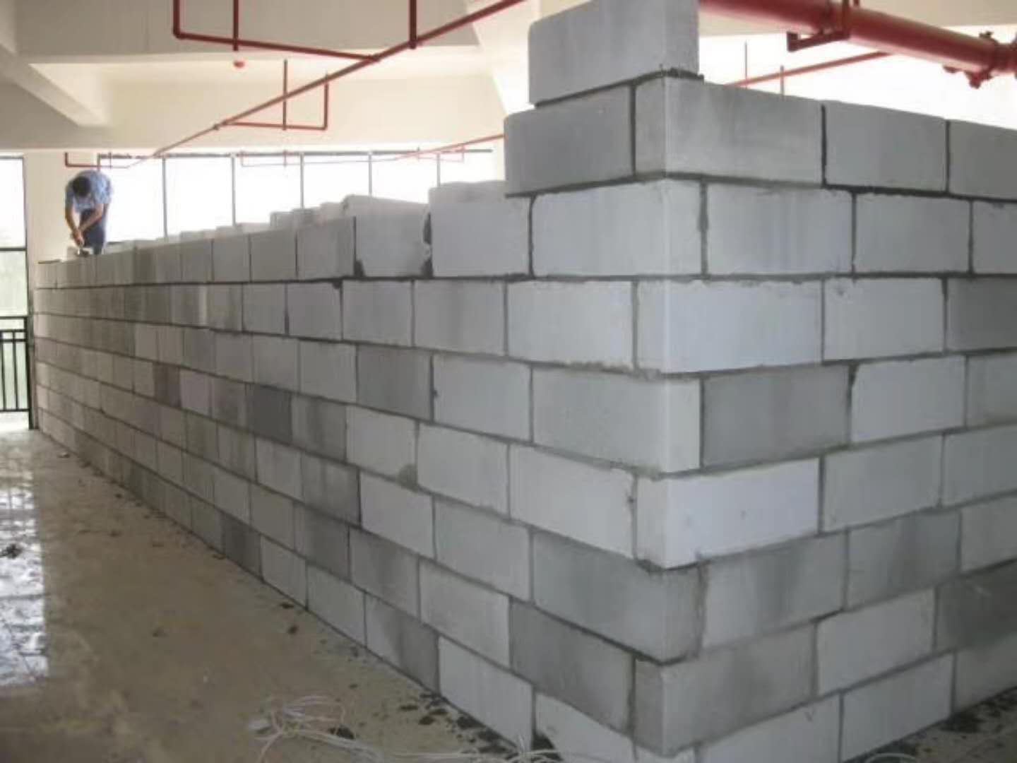 复兴蒸压加气混凝土砌块承重墙静力和抗震性能的研究